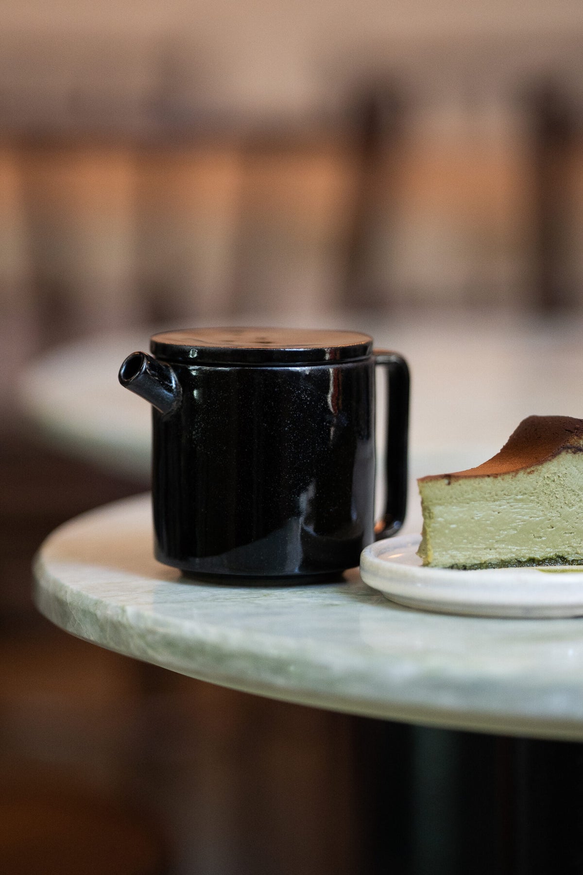 Yuro teapot