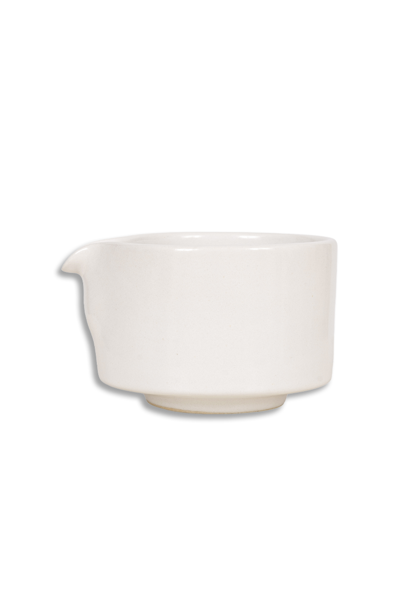 Matchawan Fuyu with a spout